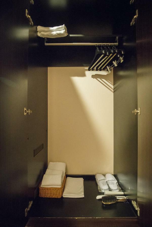 Floral Hotel · Nihonbashi Osaka Bagian luar foto