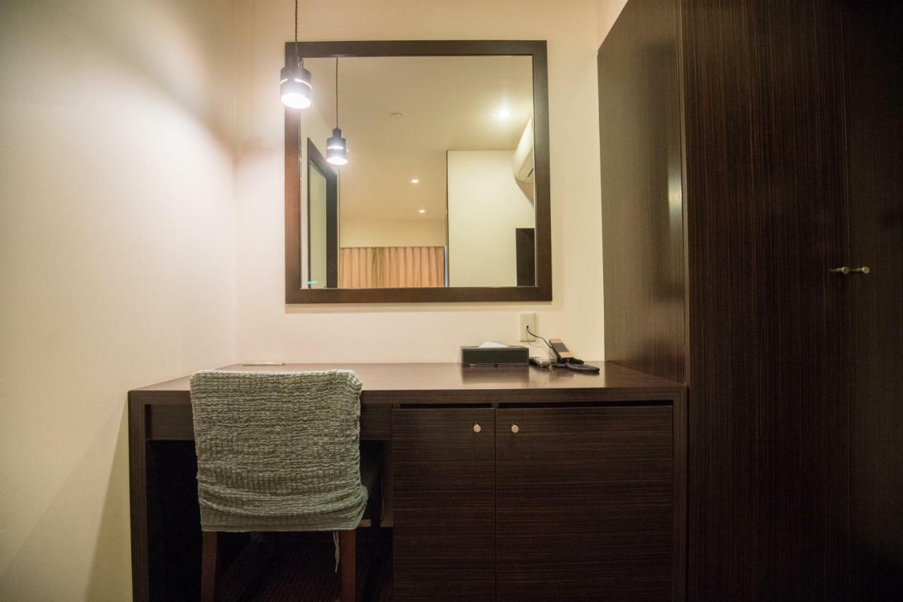 Floral Hotel · Nihonbashi Osaka Bagian luar foto