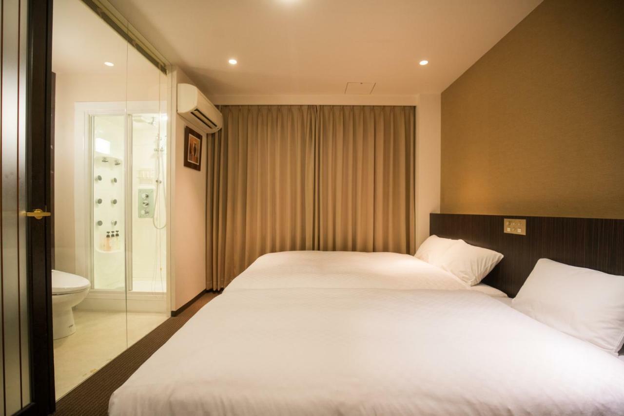 Floral Hotel · Nihonbashi Osaka Bagian luar foto