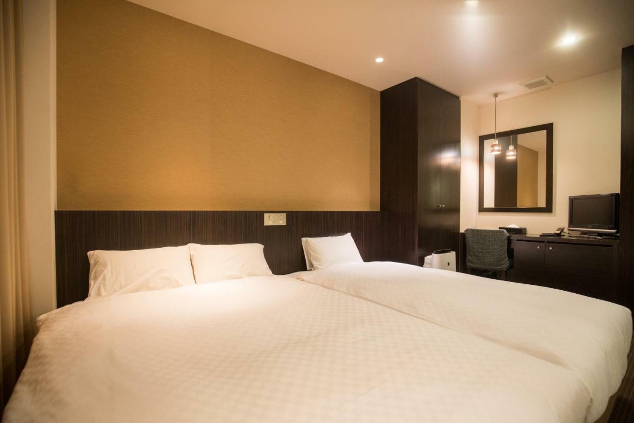 Floral Hotel · Nihonbashi Osaka Bagian luar foto